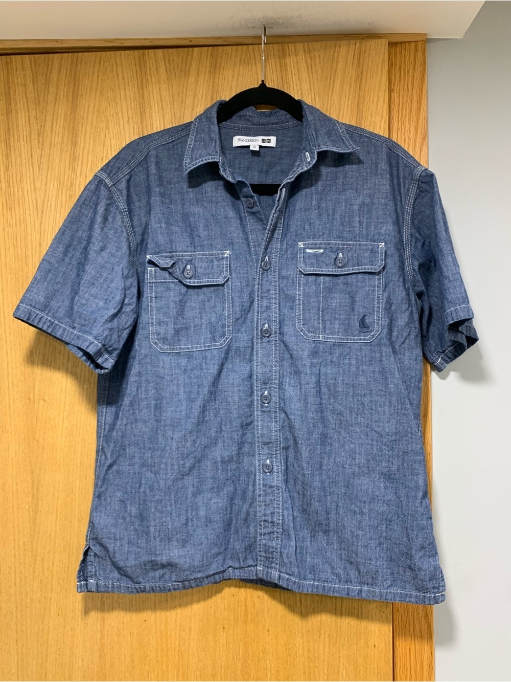Uniqlo x JW Anderson Blue Short Sleeve Chambray Button Up Shirt - Size XS